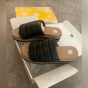 Yellow box 9.5 Wedge Sandals